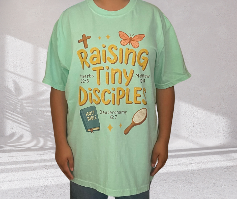 Raising Tiny Disciples Tee – Mama Edition